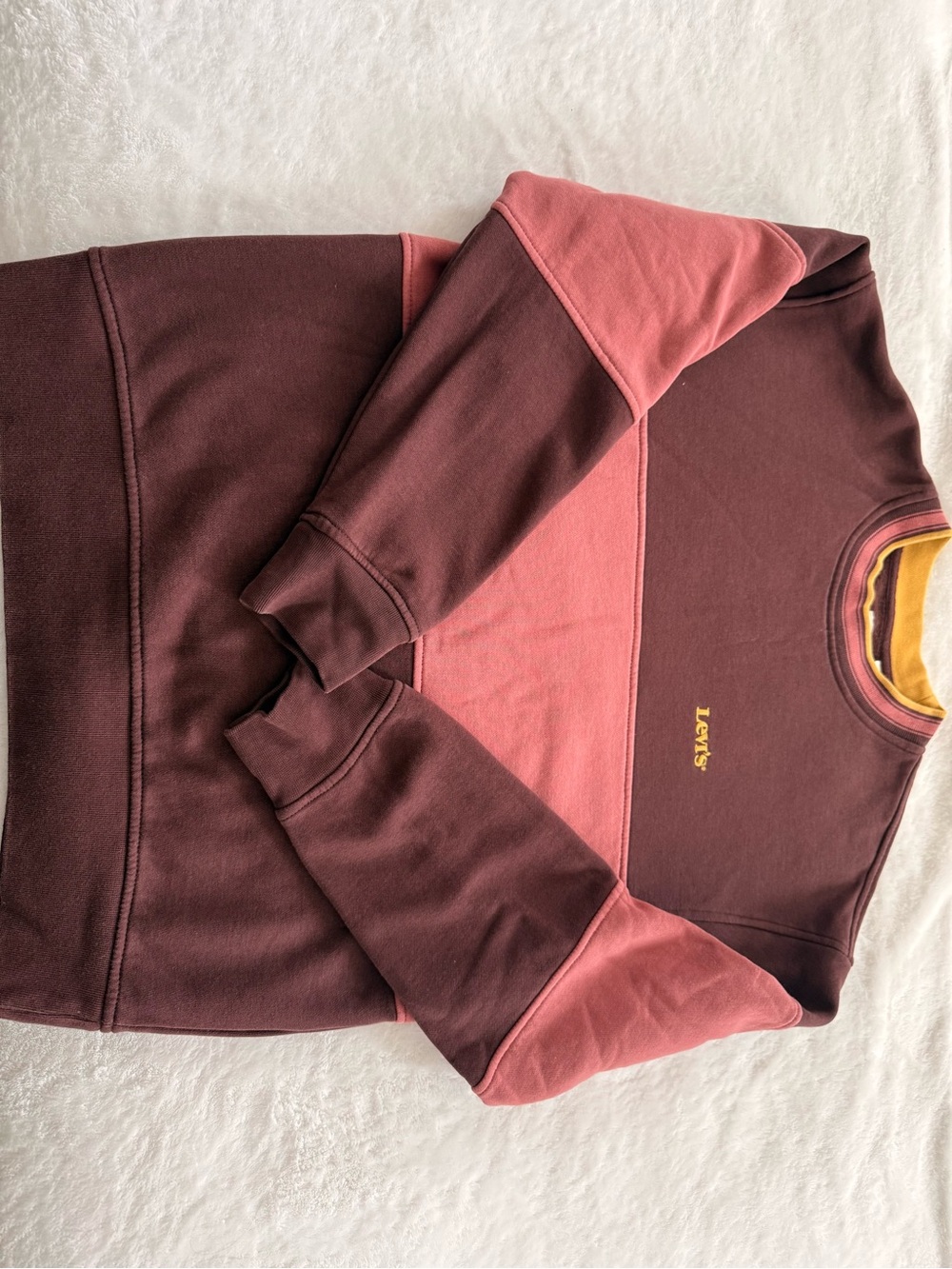 Levi's Men's Maroon & Dusty Rose Colorblock Crewneck with Yellow Logo Trim